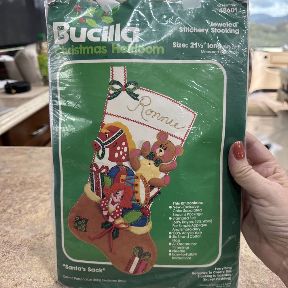 VINTAGE BUCILLA JEWELED CHRISTMAS FELT STOCKING SANTA'S SACK #48601 NEW